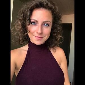 Meet your Posher, Alisa